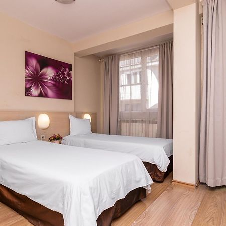 Family Hotel Madrid ソフィア エクステリア 写真