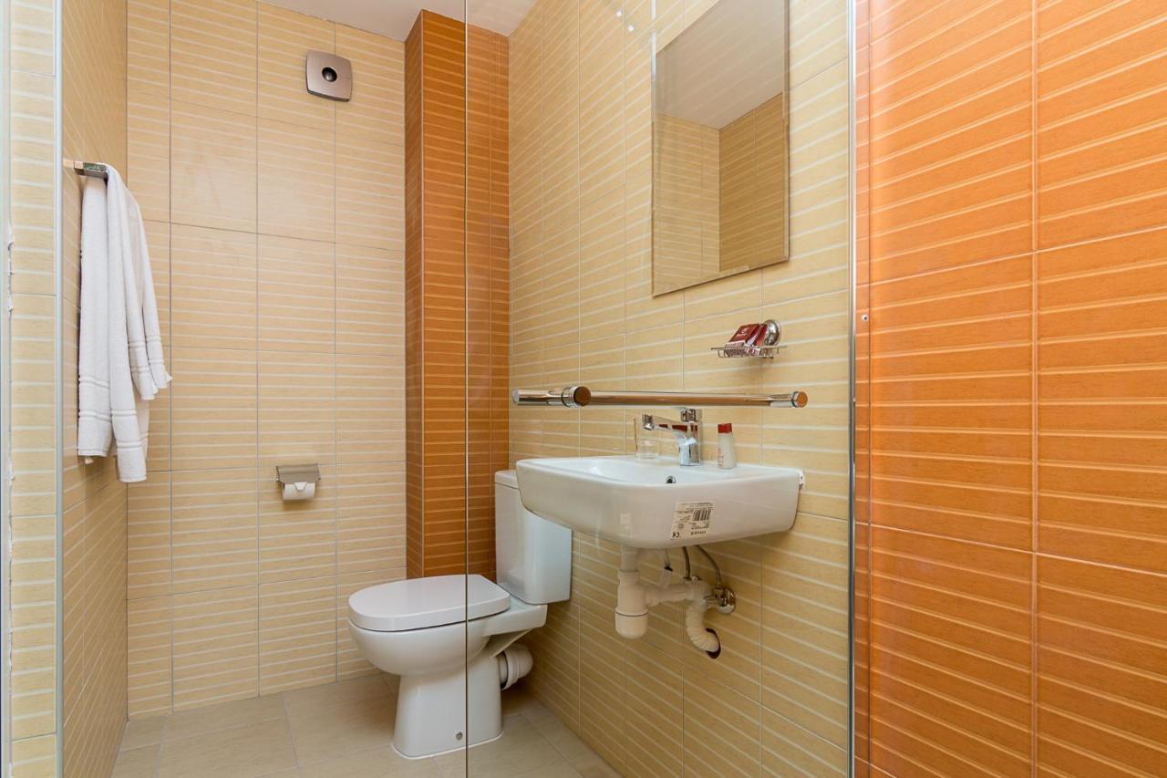 Family Hotel Madrid ソフィア エクステリア 写真