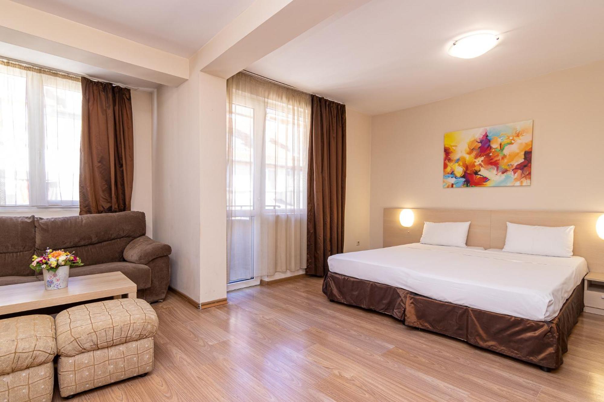 Family Hotel Madrid ソフィア エクステリア 写真