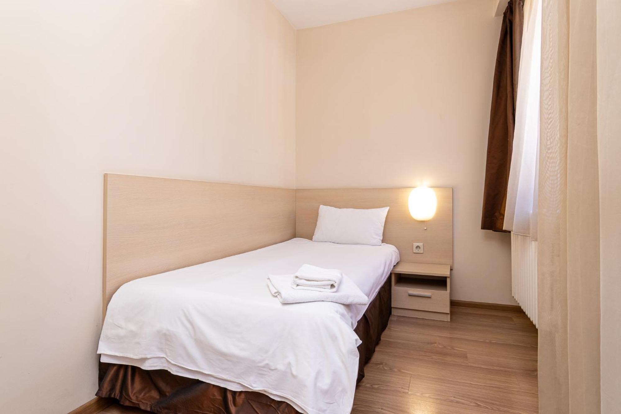 Family Hotel Madrid ソフィア エクステリア 写真