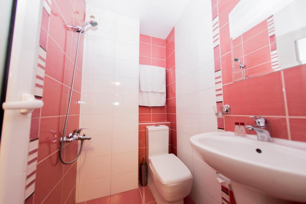 Family Hotel Madrid ソフィア エクステリア 写真