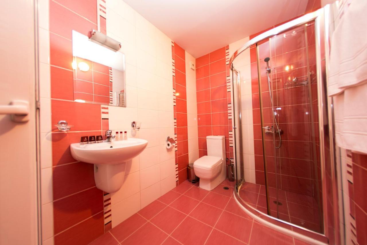 Family Hotel Madrid ソフィア エクステリア 写真